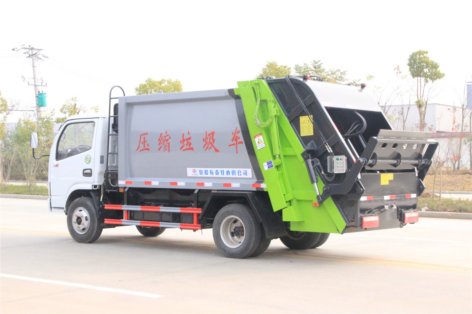 東風(fēng)多利卡5立方程力壓縮式垃圾車(chē) (102)