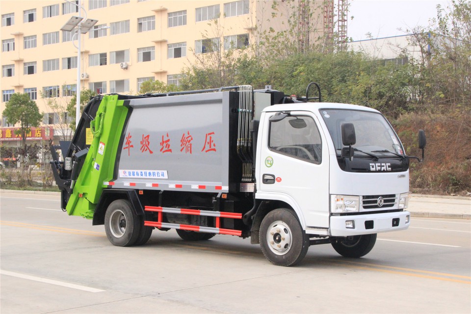 東風(fēng)多利卡5立方程力壓縮式垃圾車(chē) (106)