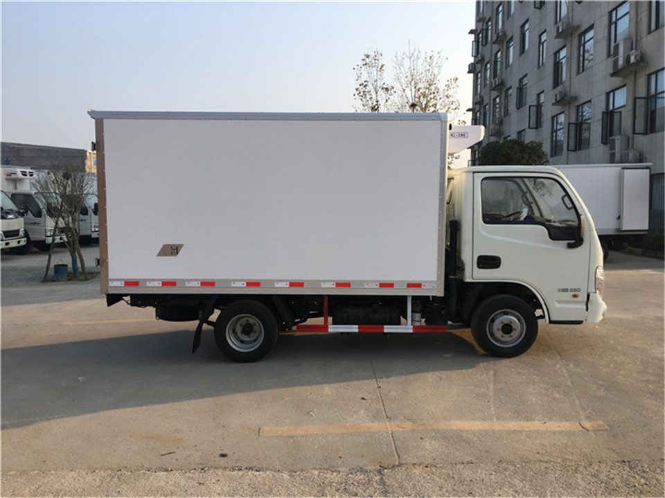 躍進(jìn)小福星S50(柴油)3米5程力小型冷藏車 (9)