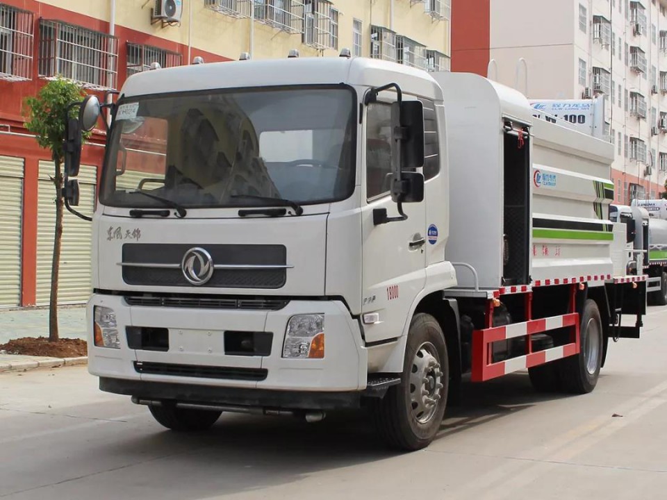 國六東風天錦程力霧炮抑塵車 (1)